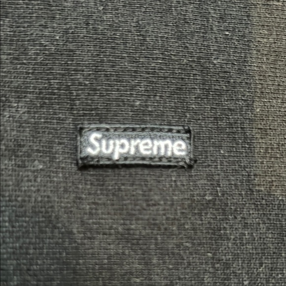 Supreme Black Sweatshirt Classic Hoodie - Picture 3 of 8